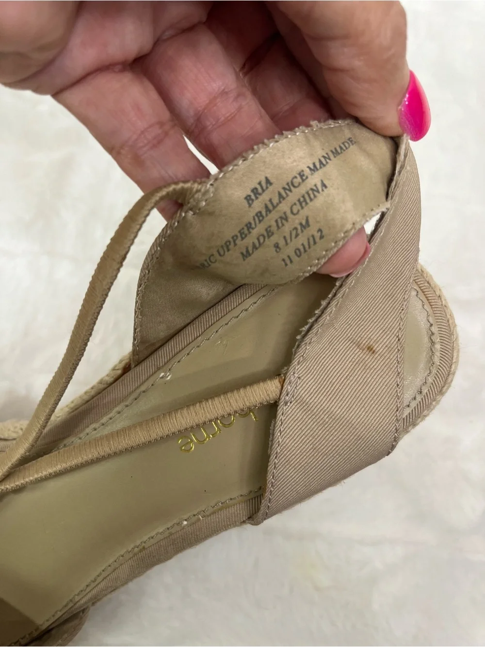Liz Claiborne Bria Espadrille Wedges Beige Textured Ribbon Size 8.5 Slip On Heel